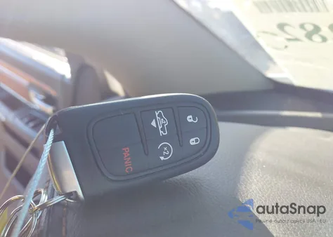 2017 Ram 1500 Longhorn z USA, uszkodzony, nr VIN 1C6RR7WM2HS500328